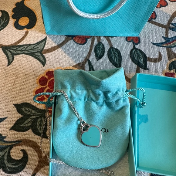 Tiffany & Co. Sterling Silver Return to Tiffany Heart Tag Pendant Necklace - Picture 2 of 9